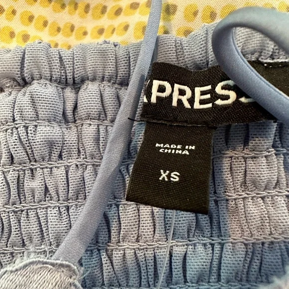 Express lace crop top - NWT - Picture 3 of 5